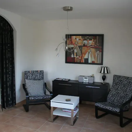 In With Pool And Vineyards * Segonzac (Charente)